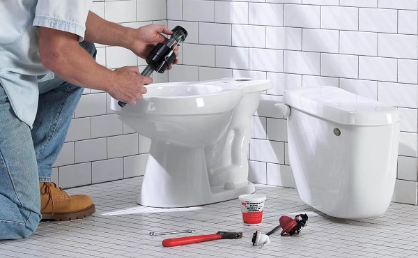 Установка унитаза